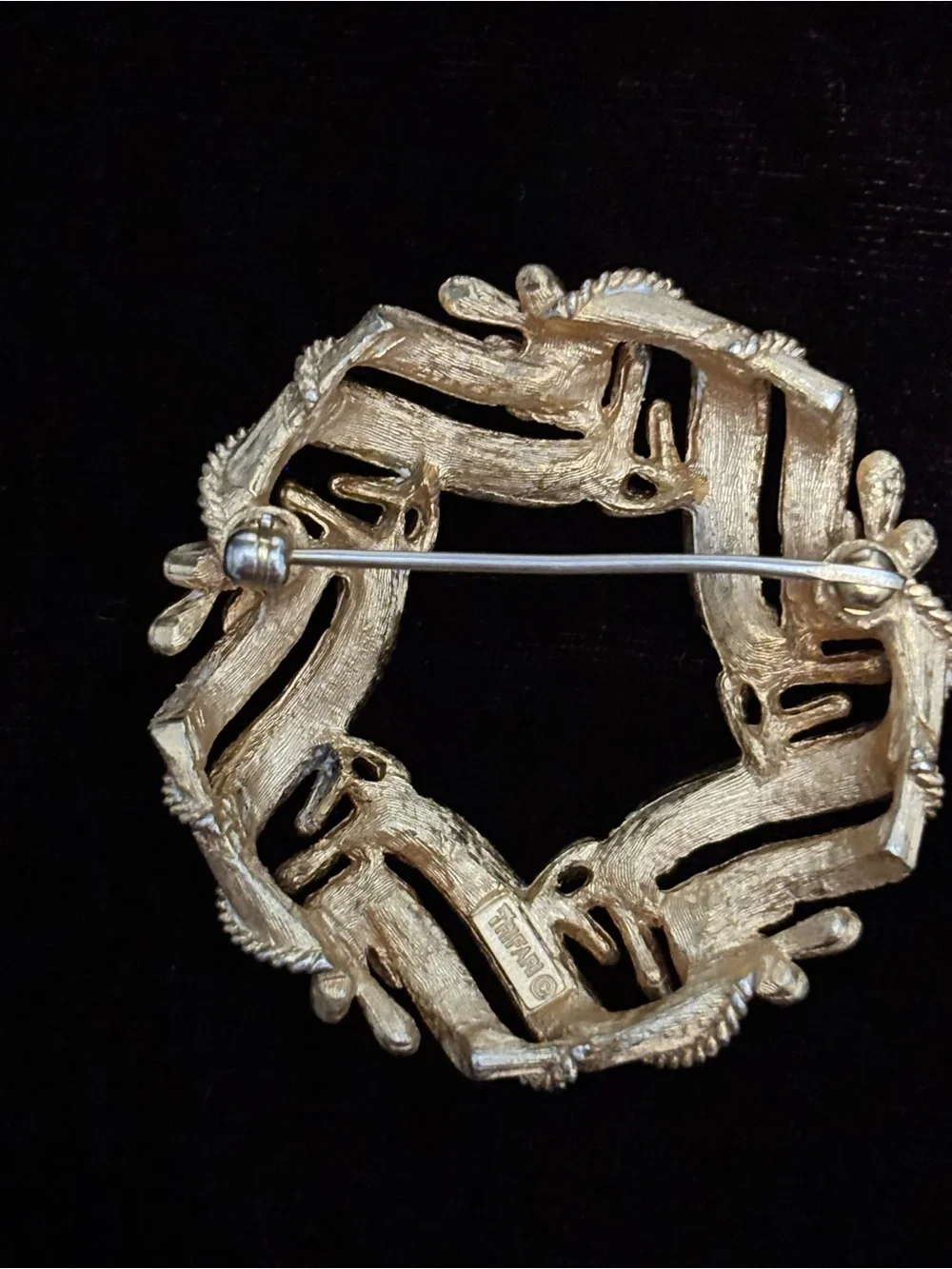 Trifari gold-Tone Laurel Wreath Brooch - Elegant Women’s Jewelry
